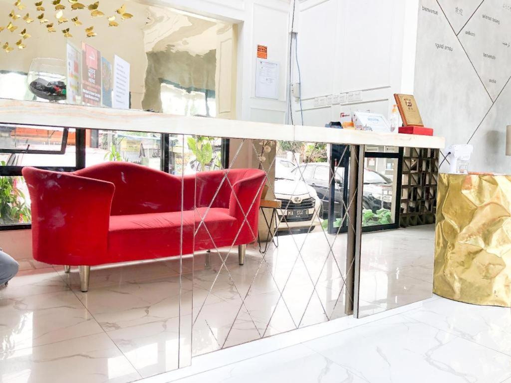 Collection O 31 The Batik Bed And Coffee Bandung Hotell Eksteriør bilde